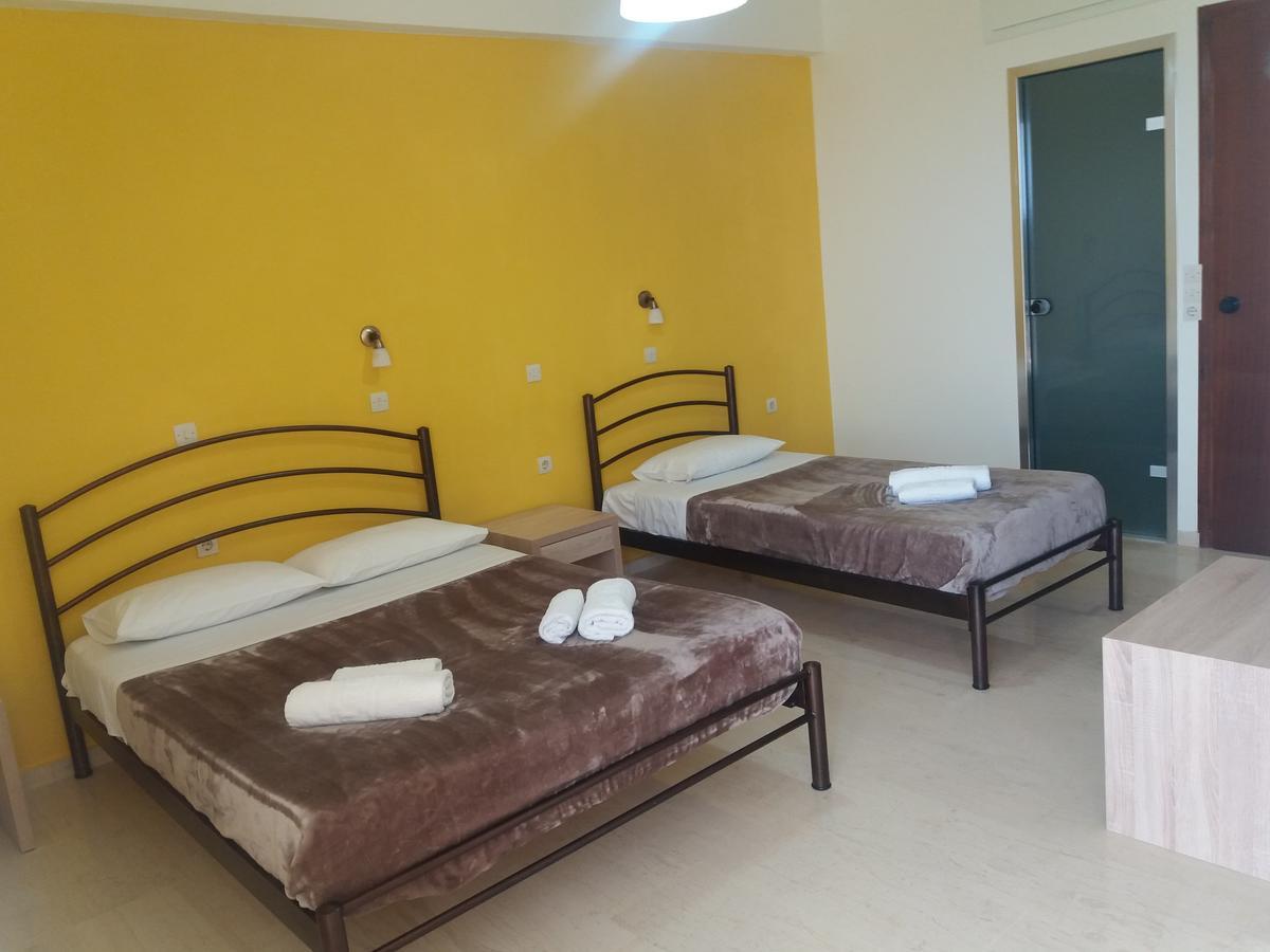 Nikos & Anna Rooms โรดาคิโน ภายนอก รูปภาพ